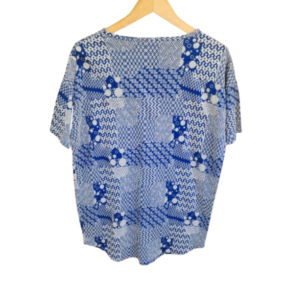 Lularoe Blue & Gray Abstract Patchwork Short Sleeve Oversized Comfy Top - Picture 2 of 5